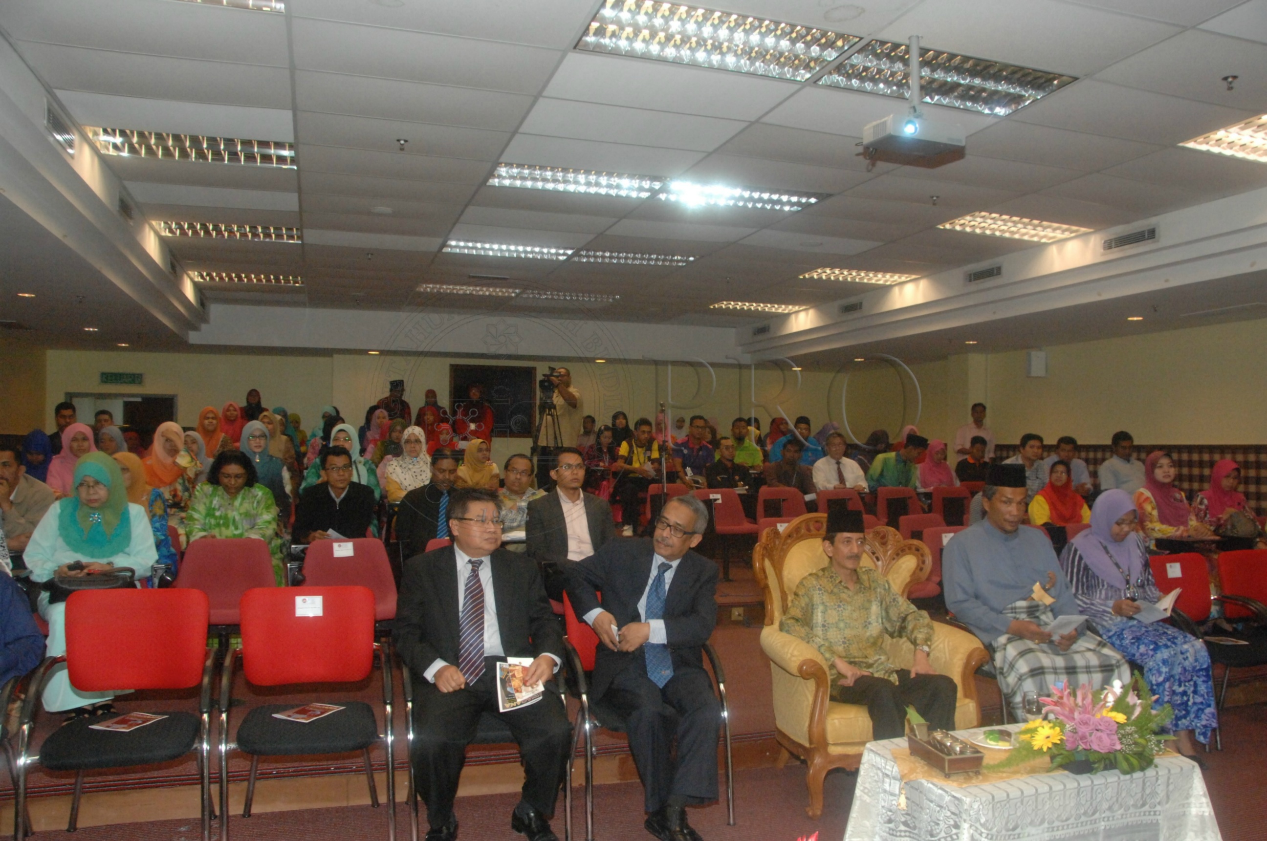 PRO 14 33 WACANA FBA 0119